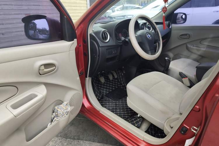 Used Venucia R30 2014 1.2L Manual Comfort Edition Driver Seat