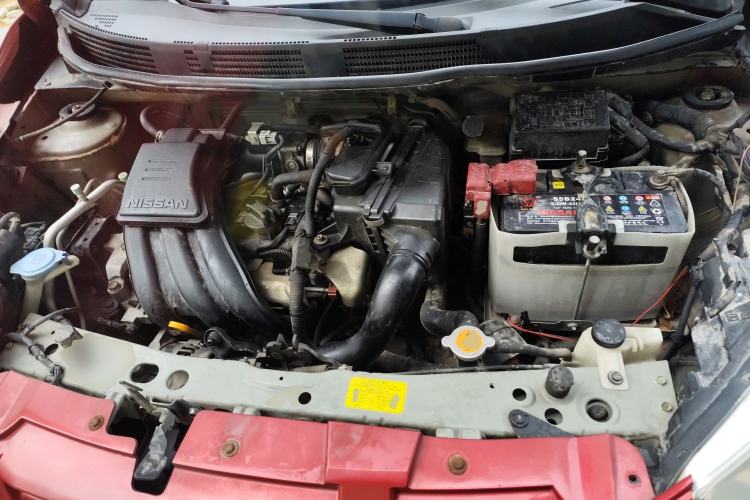 Used Venucia R30 2014 1.2L Manual Comfort Edition Engine Bay
