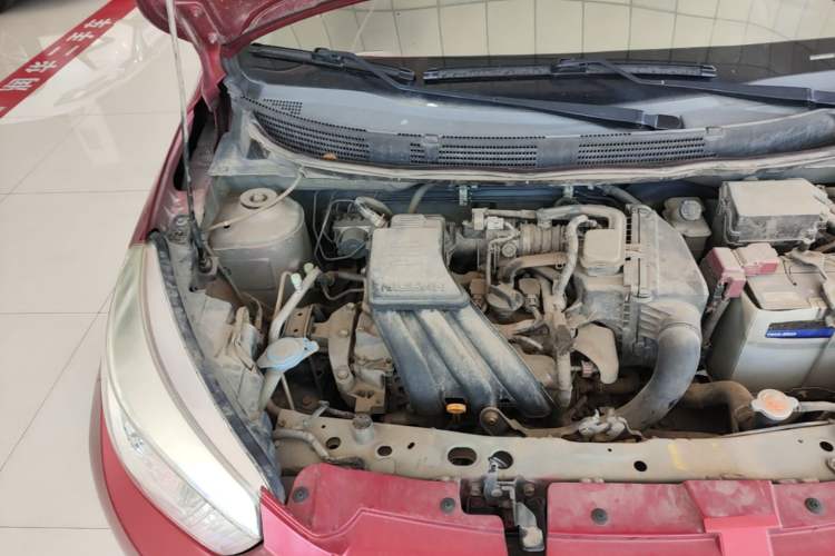 Used Venucia R30 2014 1.2L Manual Enjoyment Edition Engine Bay Right