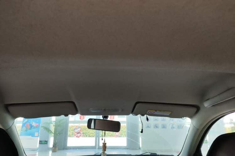 Used Venucia R30 2014 1.2L Manual Enjoyment Edition Headliner