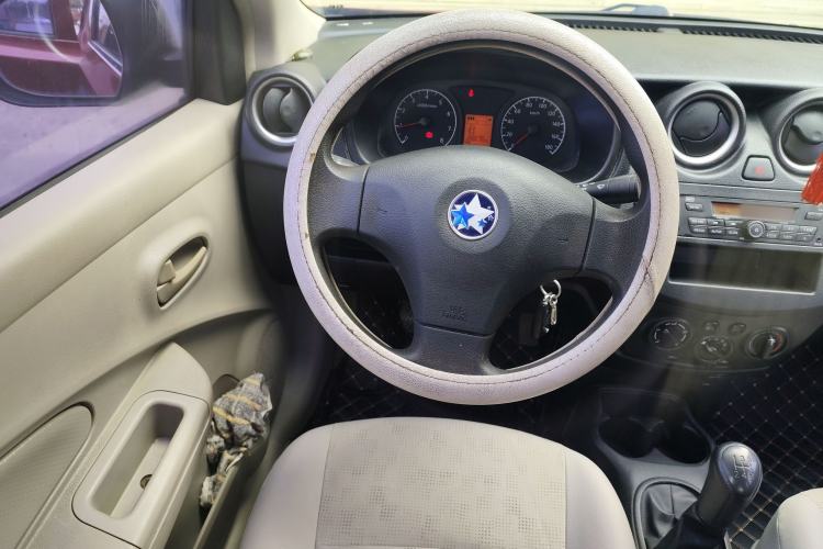 Used Venucia R30 2014 1.2L Manual Comfort Edition Steering Wheel