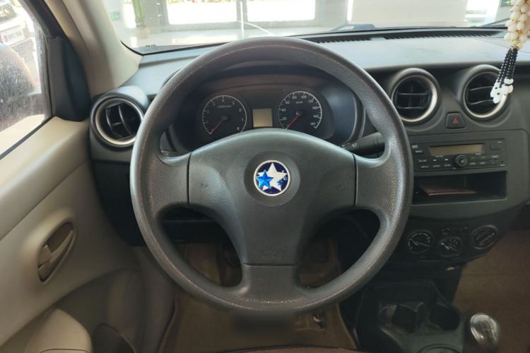 Used Venucia R30 2014 1.2L Manual Enjoyment Edition Steering Wheel