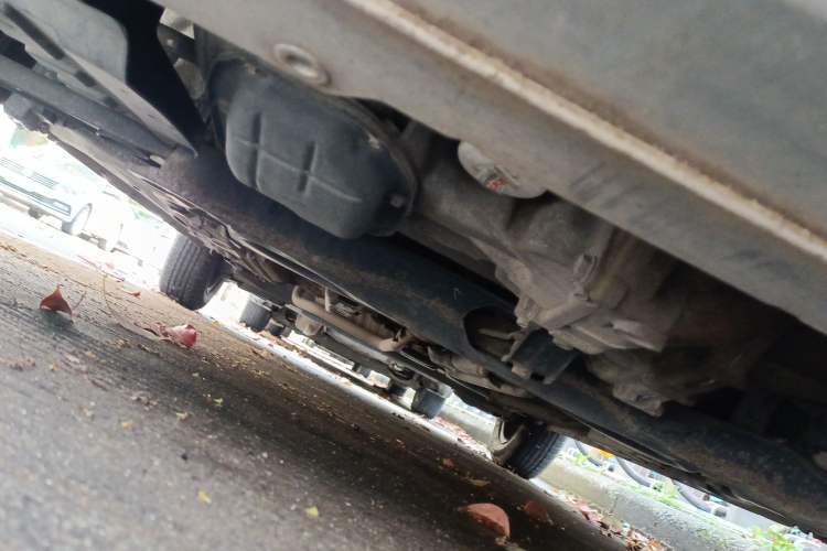 Used Venucia R30 2014 1.2L Manual Comfort Edition Chassis Front