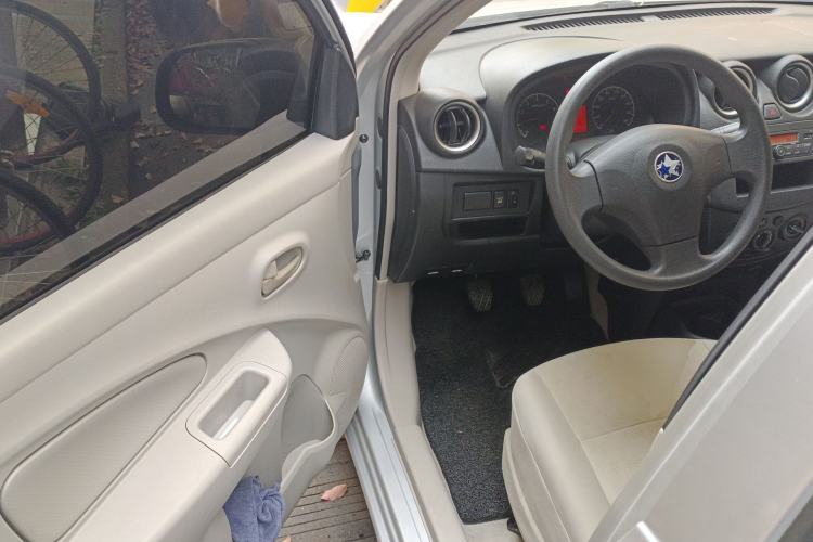 Used Venucia R30 2014 1.2L Manual Comfort Edition Driver Seat