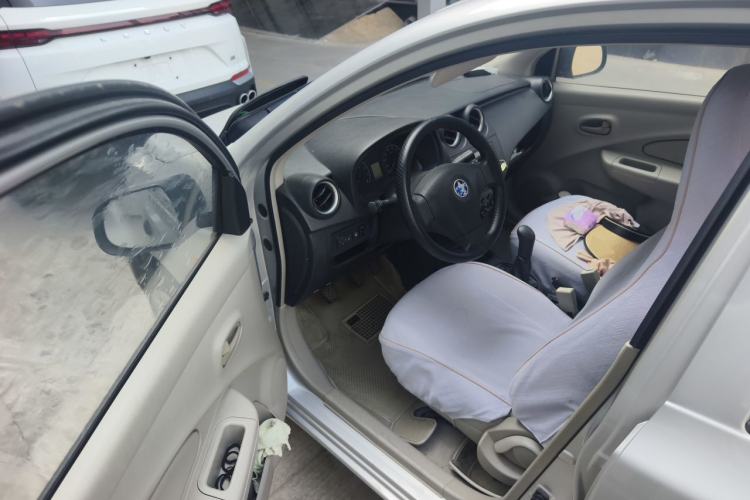 Used Venucia R30 2014 1.2L Manual Enjoyment Edition Driver Seat