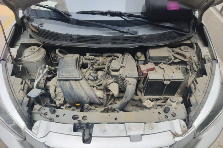 Used Venucia R30 2014 1.2L Manual Enjoyment Edition Engine Bay