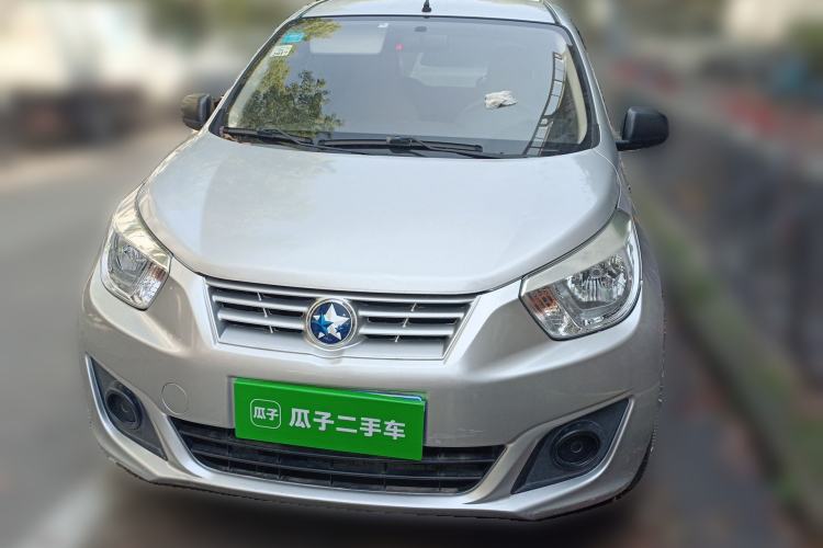 Used Venucia R30 2014 1.2L Manual Comfort Edition Front