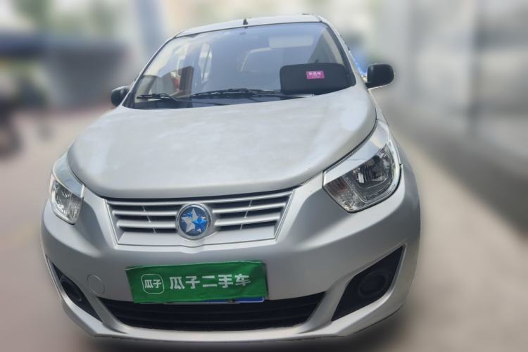 Used Venucia R30 2014 1.2L Manual Enjoyment Edition Front