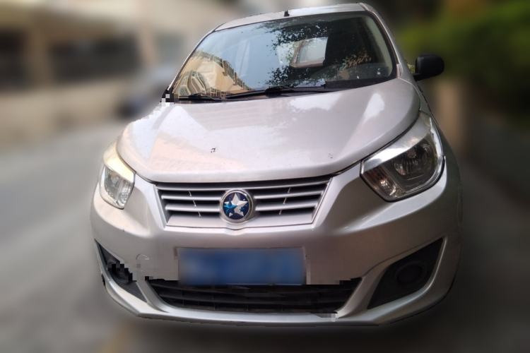 Used Venucia R30 2014 1.2L Manual Enjoyment Edition Front
