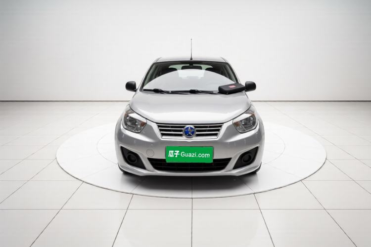 Used Venucia R30 2014 1.2L Manual Comfort Edition Front