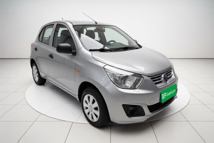 Used Venucia R30 2014 1.2L Manual Comfort Edition Front Right 45 Deg