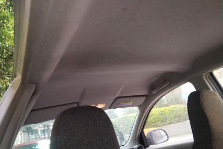 Used Venucia R30 2014 1.2L Manual Enjoyment Edition Headliner