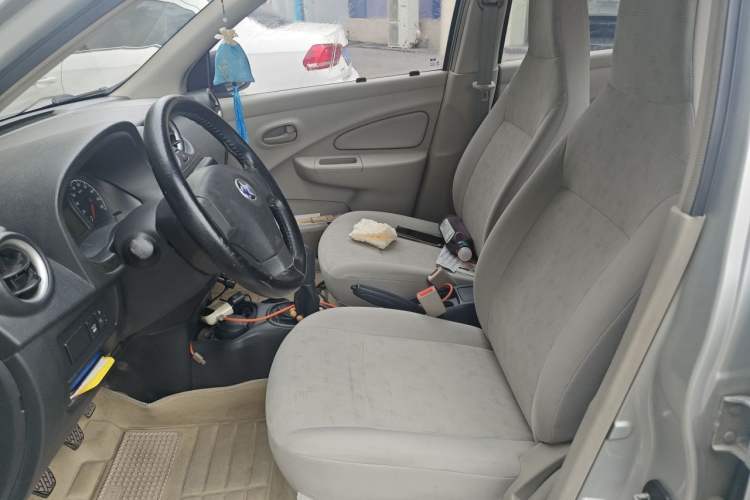 Used Venucia R30 2014 1.2L Manual Comfort Edition Left Front Seat