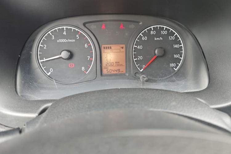 Used Venucia R30 2014 1.2L Manual Comfort Edition Odometer Close Up