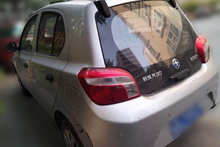 Used Venucia R30 2014 1.2L Manual Enjoyment Edition Rear Left 45 Deg