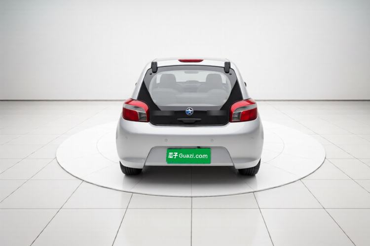 Used Venucia R30 2014 1.2L Manual Comfort Edition Rear