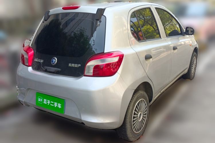 Used Venucia R30 2014 1.2L Manual Comfort Edition Rear Right 45 Deg