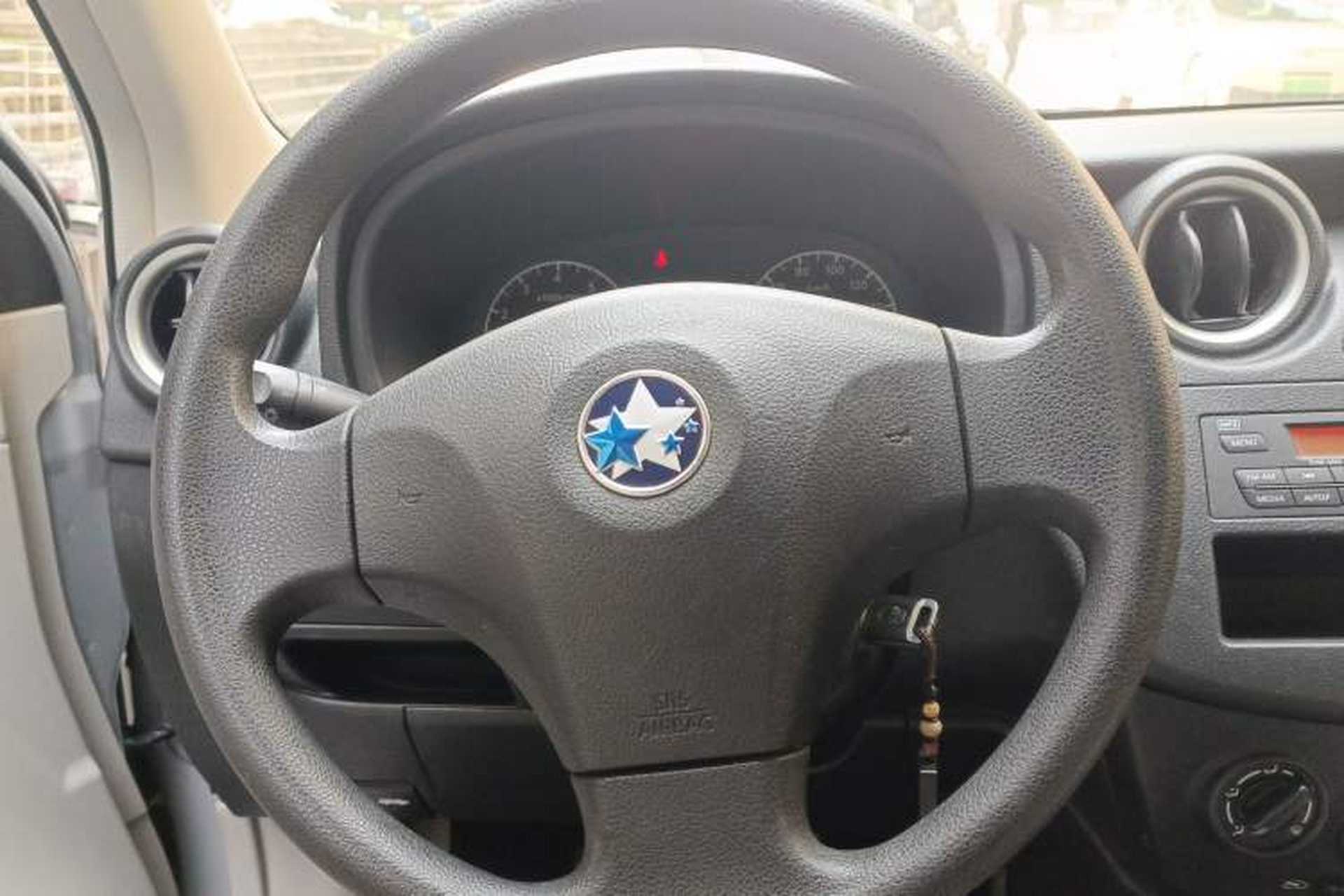 Used Venucia R30 2014 1.2L Manual Comfort Edition Steering Wheel