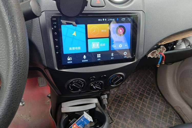 Used Venucia R30 2014 1.2L Manual Enjoyment Edition Audio And AC Panel