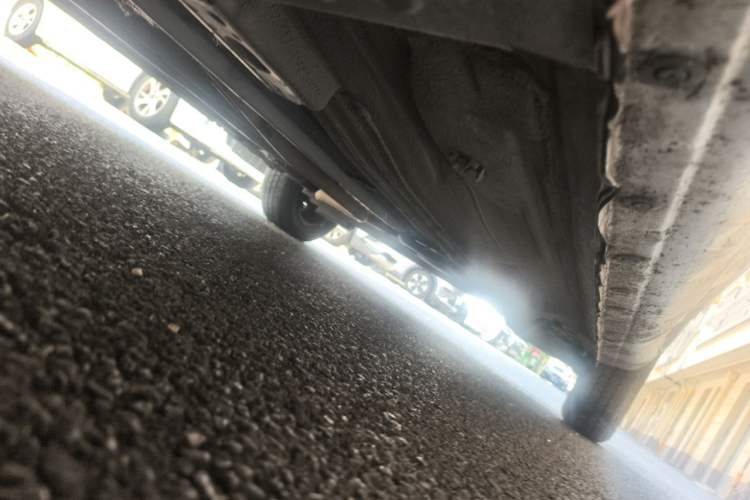 Used Venucia R30 2014 1.2L Manual Comfort Edition Chassis Front Left