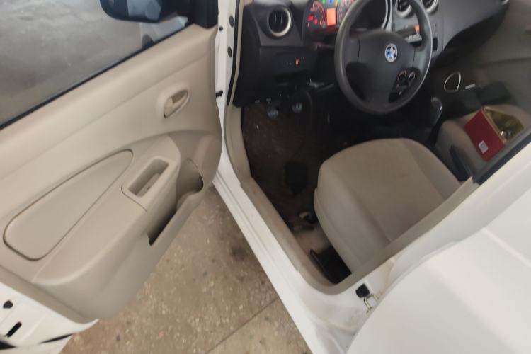 Used Venucia R30 2014 1.2L Manual Enjoyment Edition Driver Seat