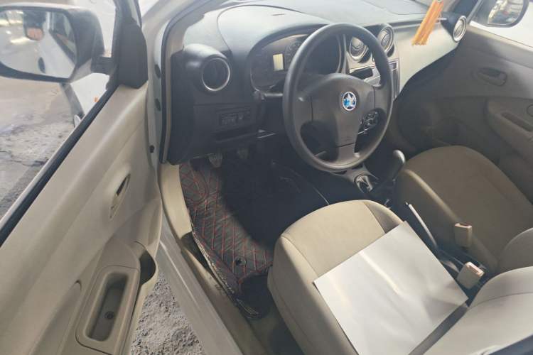 Used Venucia R30 2014 1.2L Manual Enjoyment Edition Driver Seat
