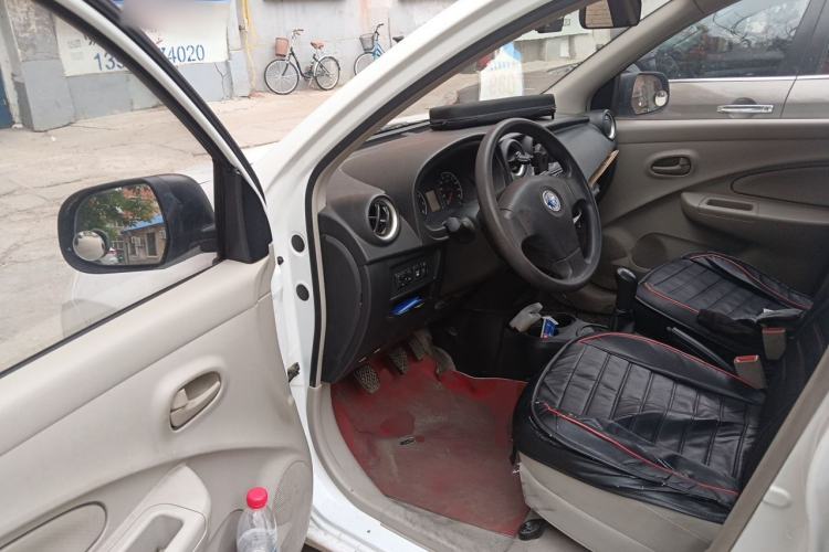 Used Venucia R30 2014 1.2L Manual Enjoyment Edition Driver Seat
