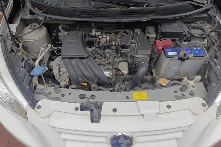Used Venucia R30 2014 1.2L Manual Enjoyment Edition Engine Bay