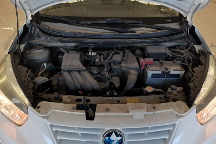 Used Venucia R30 2014 1.2L Manual Enjoyment Edition Engine Bay