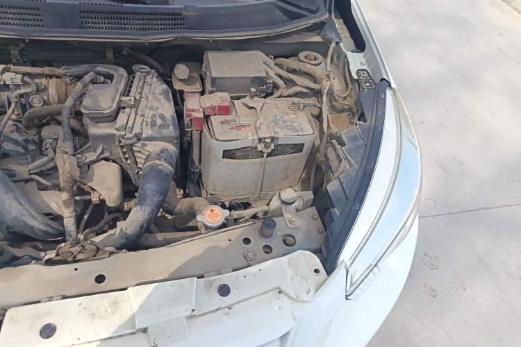 Used Venucia R30 2014 1.2L Manual Enjoyment Edition Engine Bay Left