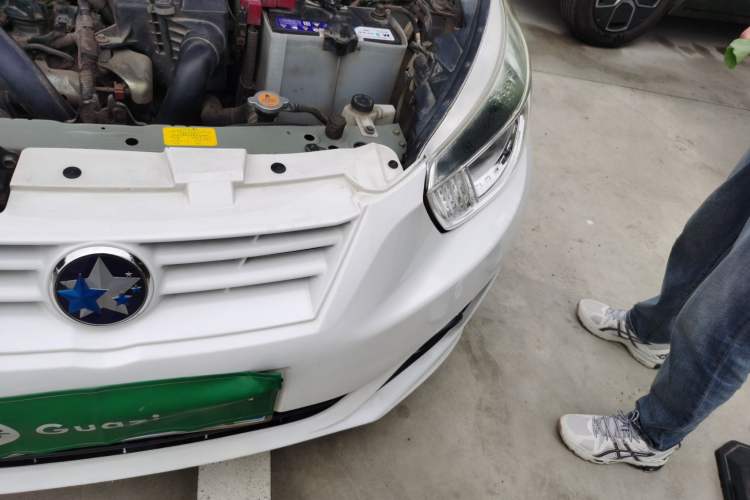 Used Venucia R30 2014 1.2L Manual Enjoyment Edition Engine Bay Left