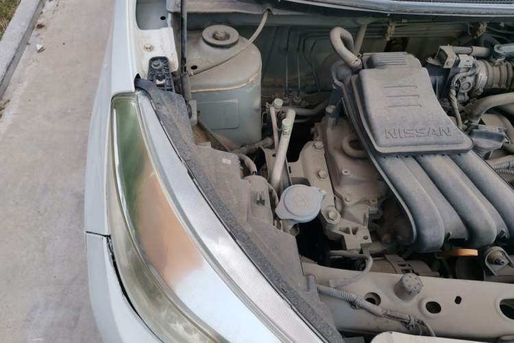 Used Venucia R30 2014 1.2L Manual Comfort Edition Engine Bay Right
