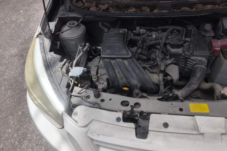 Used Venucia R30 2014 1.2L Manual Comfort Edition Engine Bay Right