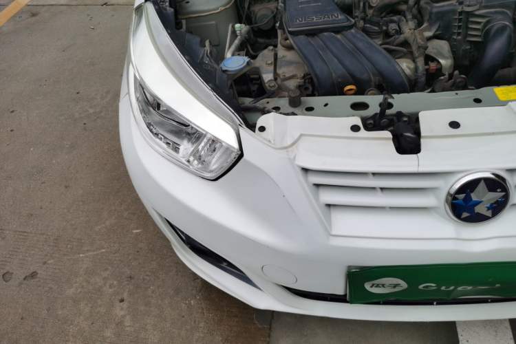 Used Venucia R30 2014 1.2L Manual Enjoyment Edition Engine Bay Right