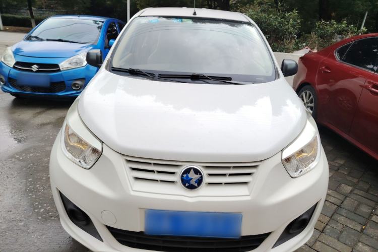 Used Venucia R30 2014 1.2L Manual Enjoyment Edition Exterior 1