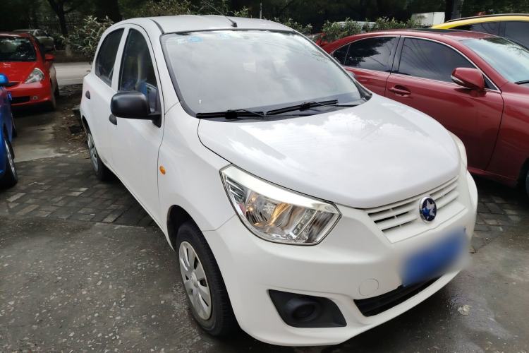 Used Venucia R30 2014 1.2L Manual Enjoyment Edition Exterior 2