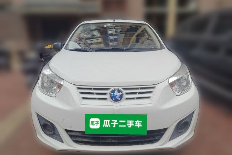 Used Venucia R30 2014 1.2L Manual Enjoyment Edition Front