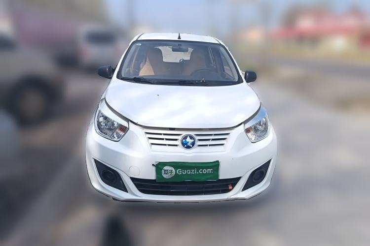 Used Venucia R30 2014 1.2L Manual Enjoyment Edition Front