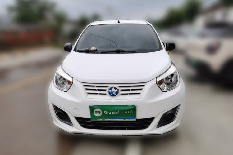 Used Venucia R30 2014 1.2L Manual Enjoyment Edition Front