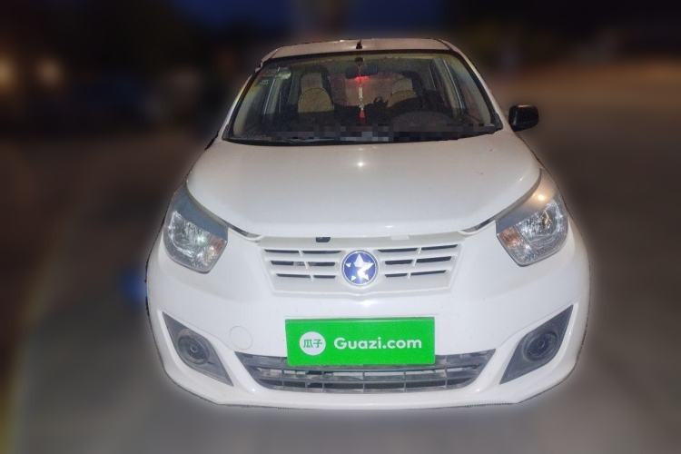 Used Venucia R30 2014 1.2L Manual Easy-Enjoy Version Front