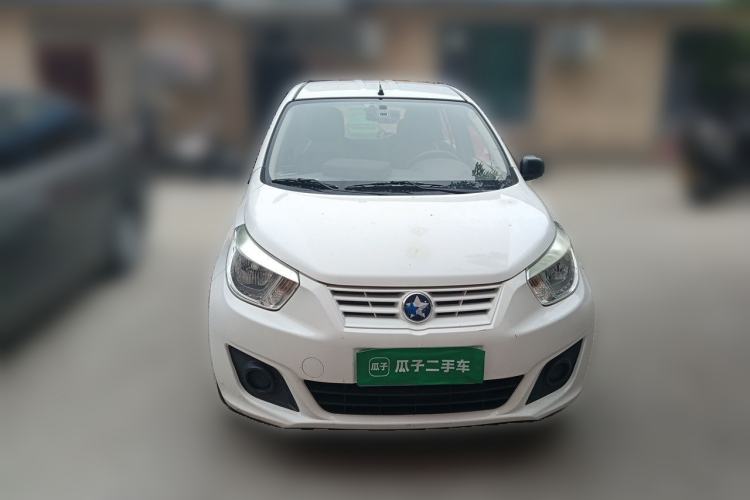 Used Venucia R30 2014 1.2L Manual Enjoyment Edition Front