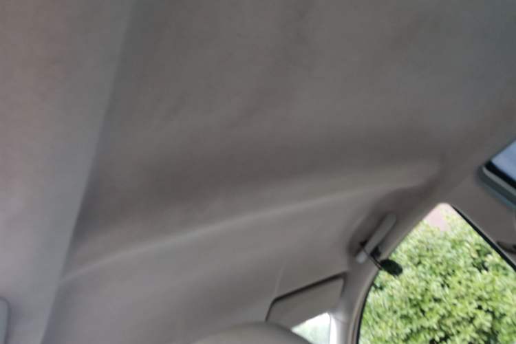 Used Venucia R30 2014 1.2L Manual Comfort Edition Headliner