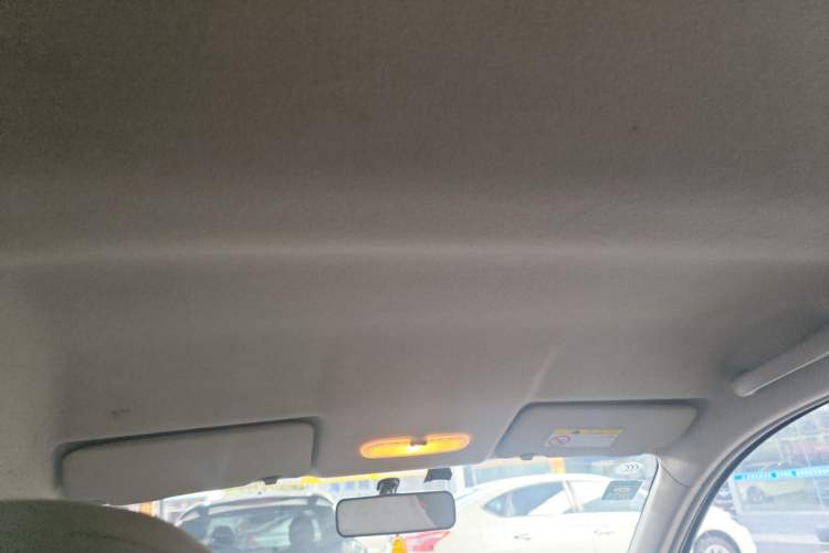 Used Venucia R30 2014 1.2L Manual Enjoyment Edition Headliner