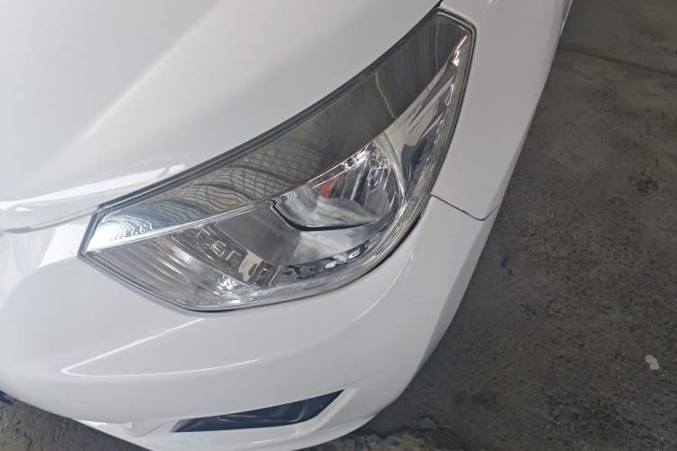 Used Venucia R30 2014 1.2L Manual Enjoyment Edition Left Front Headlight