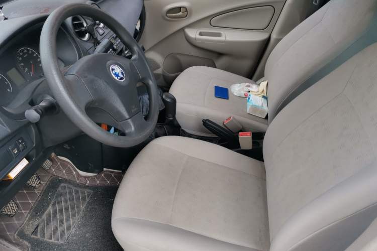 Used Venucia R30 2014 1.2L Manual Comfort Edition Left Front Seat