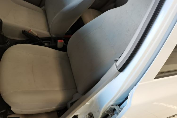 Used Venucia R30 2014 1.2L Manual Enjoyment Edition Left Front Seat