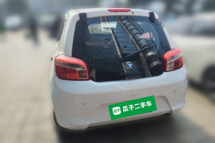 Used Venucia R30 2014 1.2L Manual Luxury Edition Rear