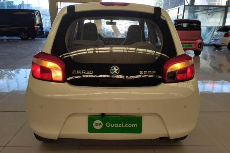 Used Venucia R30 2014 1.2L Manual Enjoyment Edition Rear