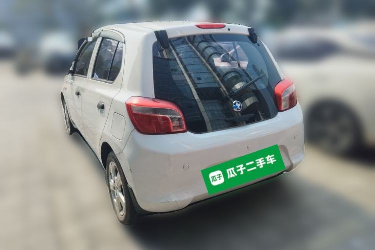 Used Venucia R30 2014 1.2L Manual Luxury Edition Rear Left 45 Deg