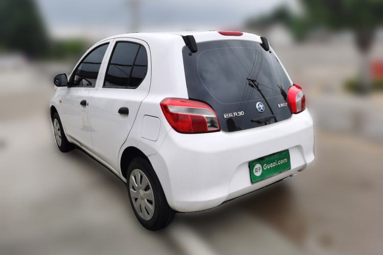 Used Venucia R30 2014 1.2L Manual Enjoyment Edition Rear Left 45 Deg